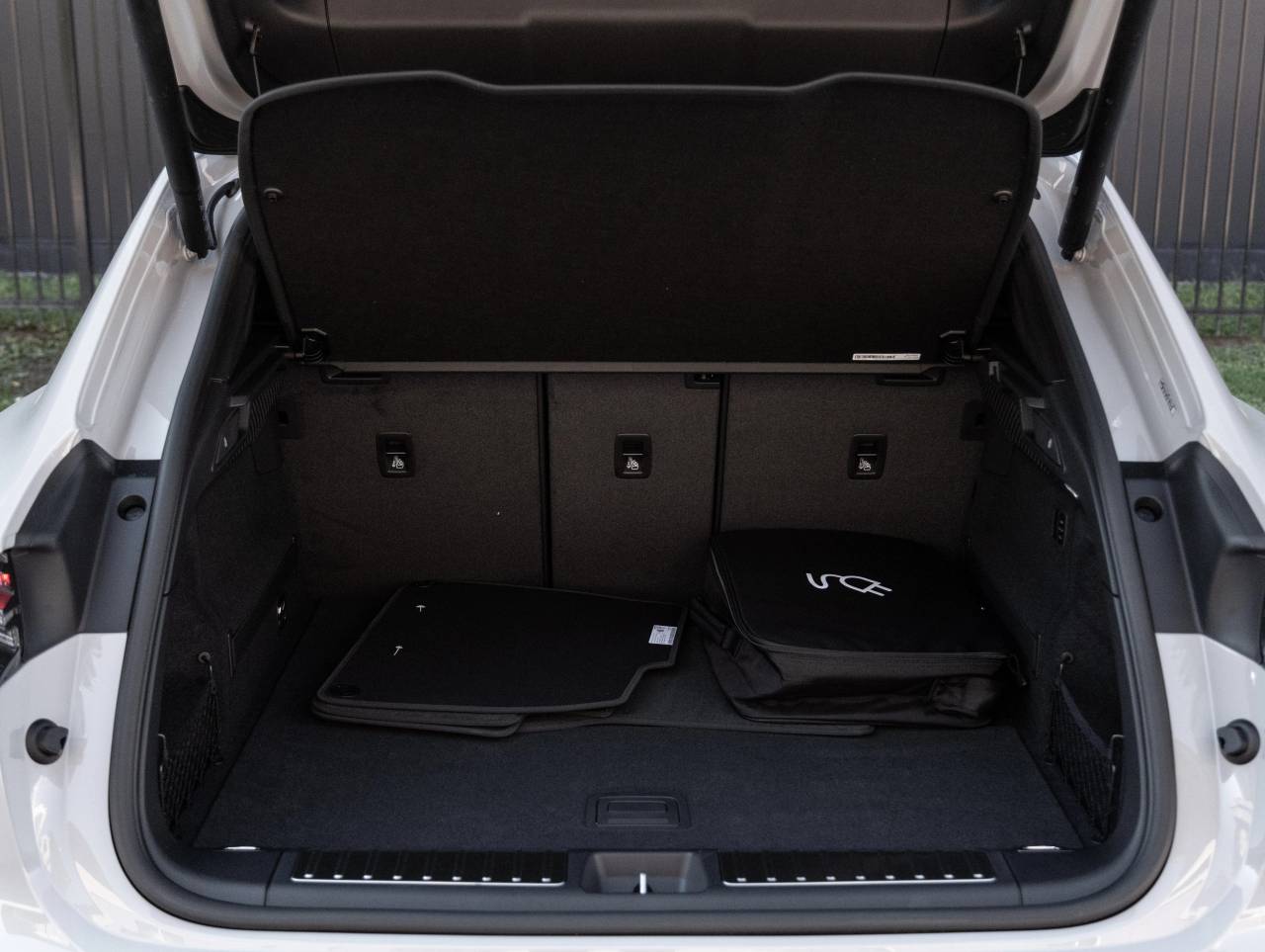 2026 Porsche Macan 4 Electric