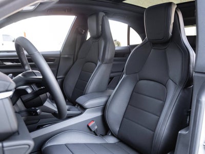 2026 Porsche Macan 4 Electric