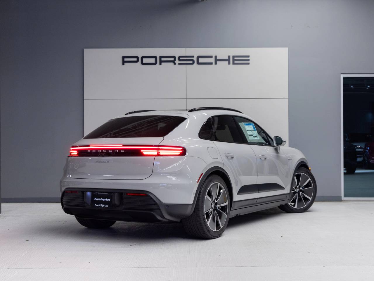 2026 Porsche Macan 4 Electric