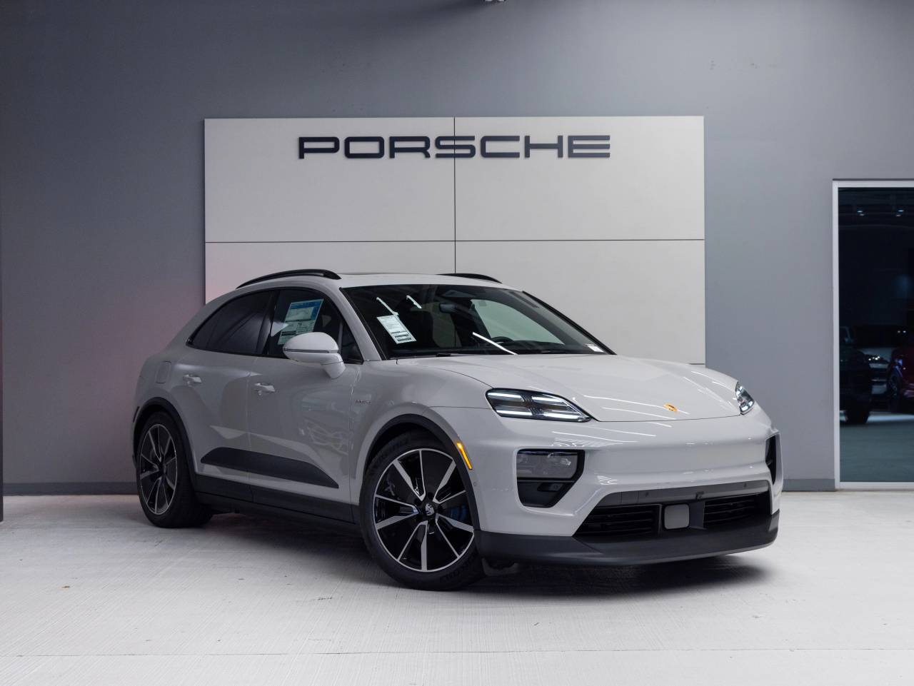 2026 Porsche Macan 4 Electric