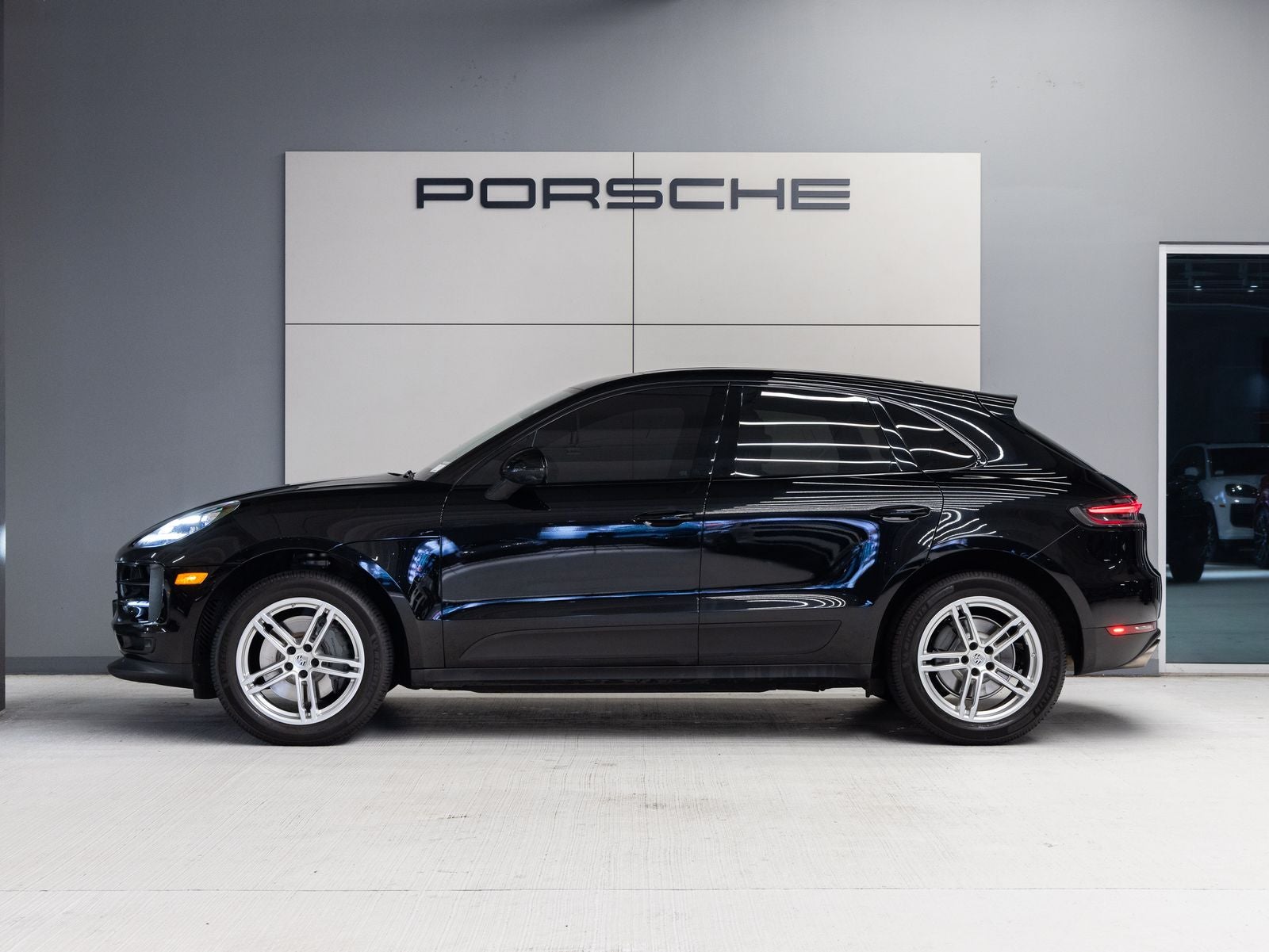 2021 Porsche Macan S