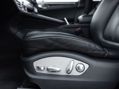 2021 Porsche Macan S