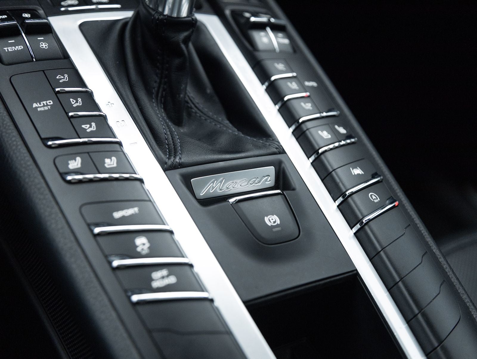 2021 Porsche Macan S