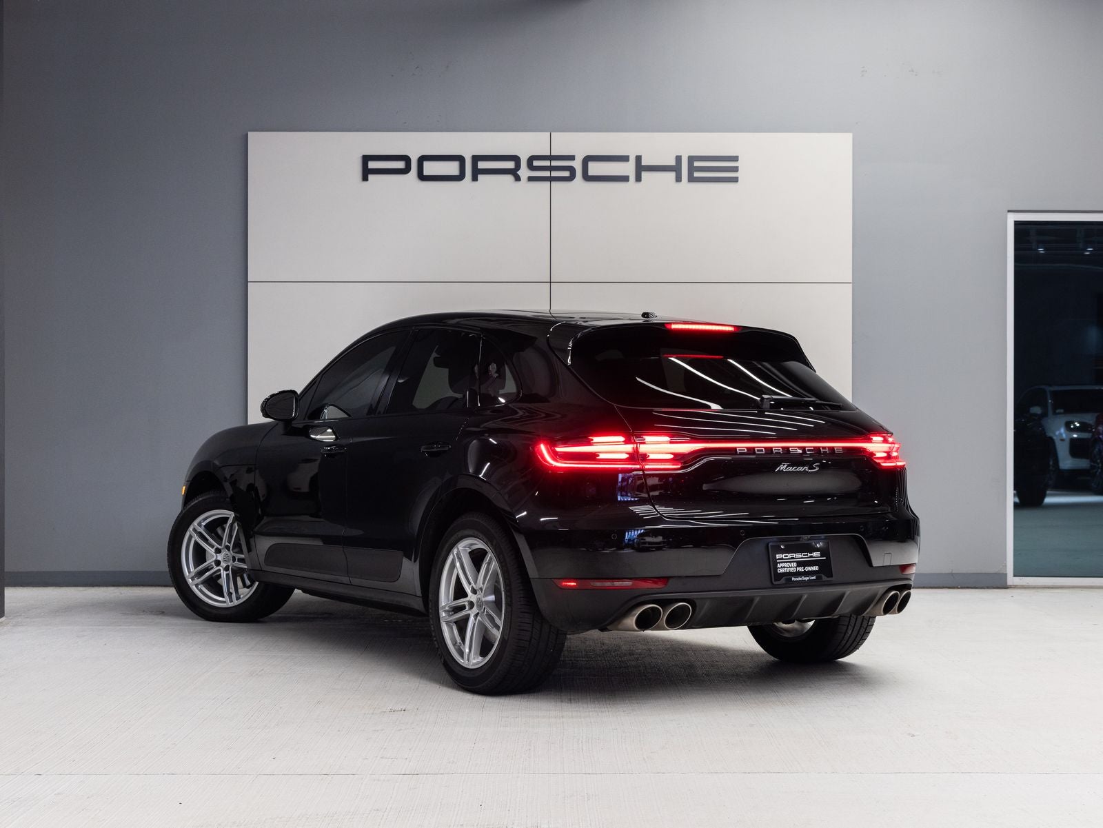 2021 Porsche Macan S