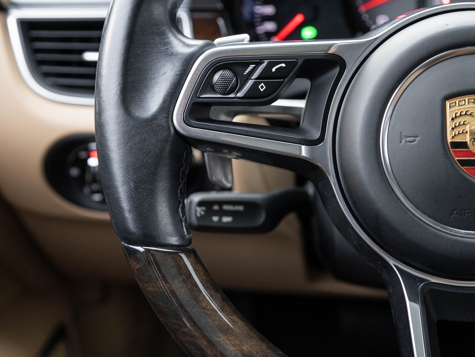 2018 Porsche Macan Macan S