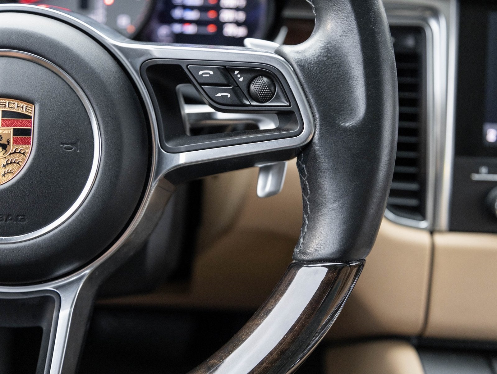 2018 Porsche Macan Macan S