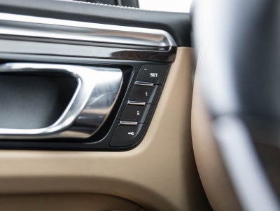 2018 Porsche Macan Macan S