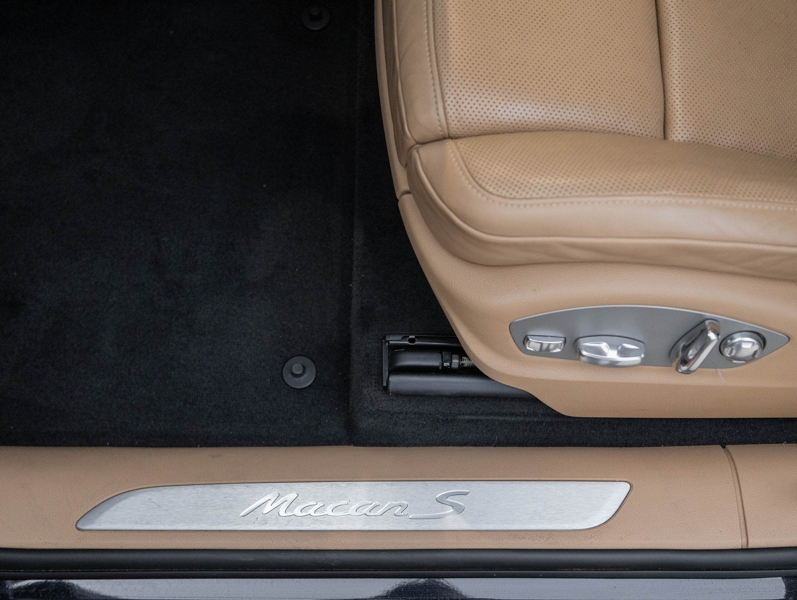 2018 Porsche Macan Macan S