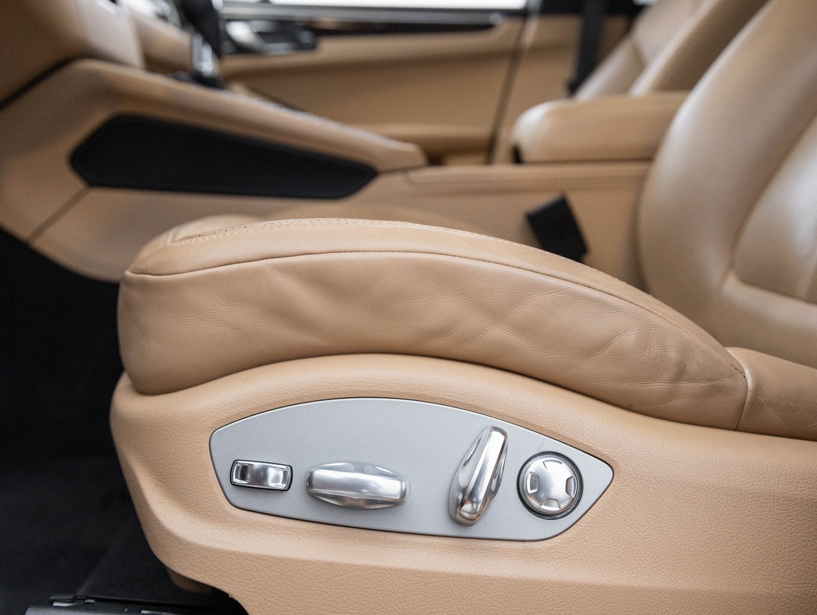 2018 Porsche Macan Macan S