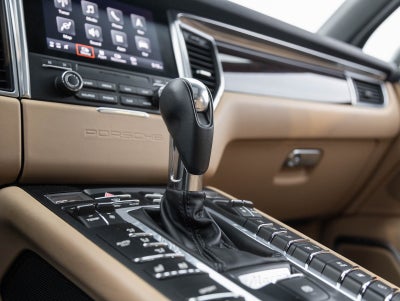 2018 Porsche Macan Macan S