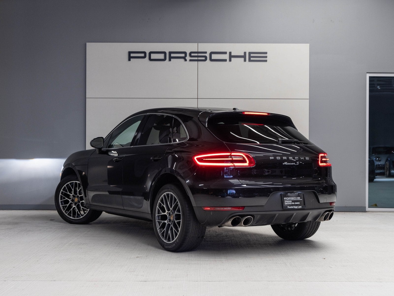 2018 Porsche Macan Macan S