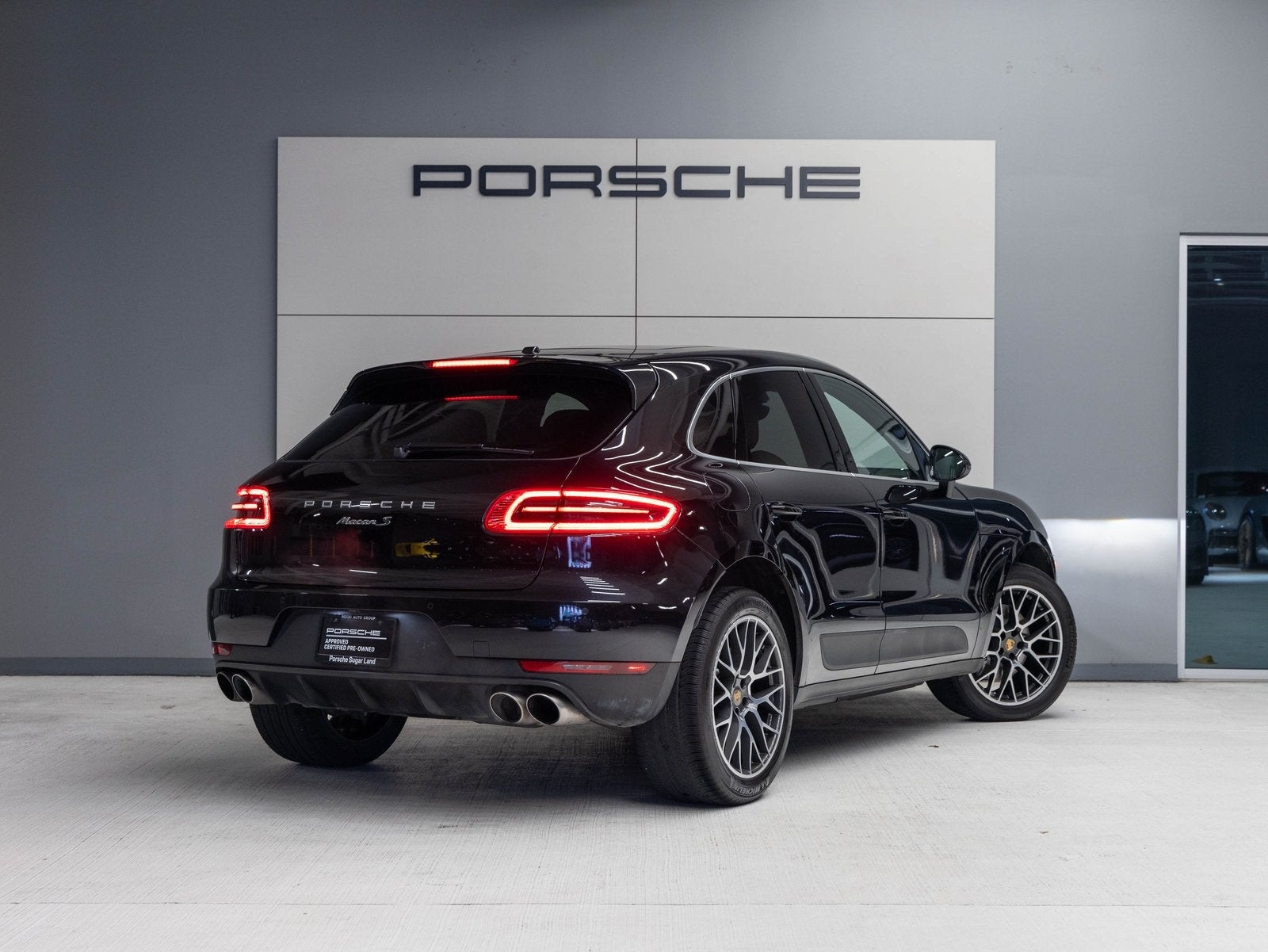 2018 Porsche Macan Macan S