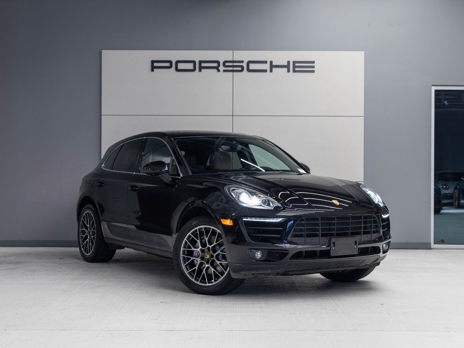 2018 Porsche Macan Macan S