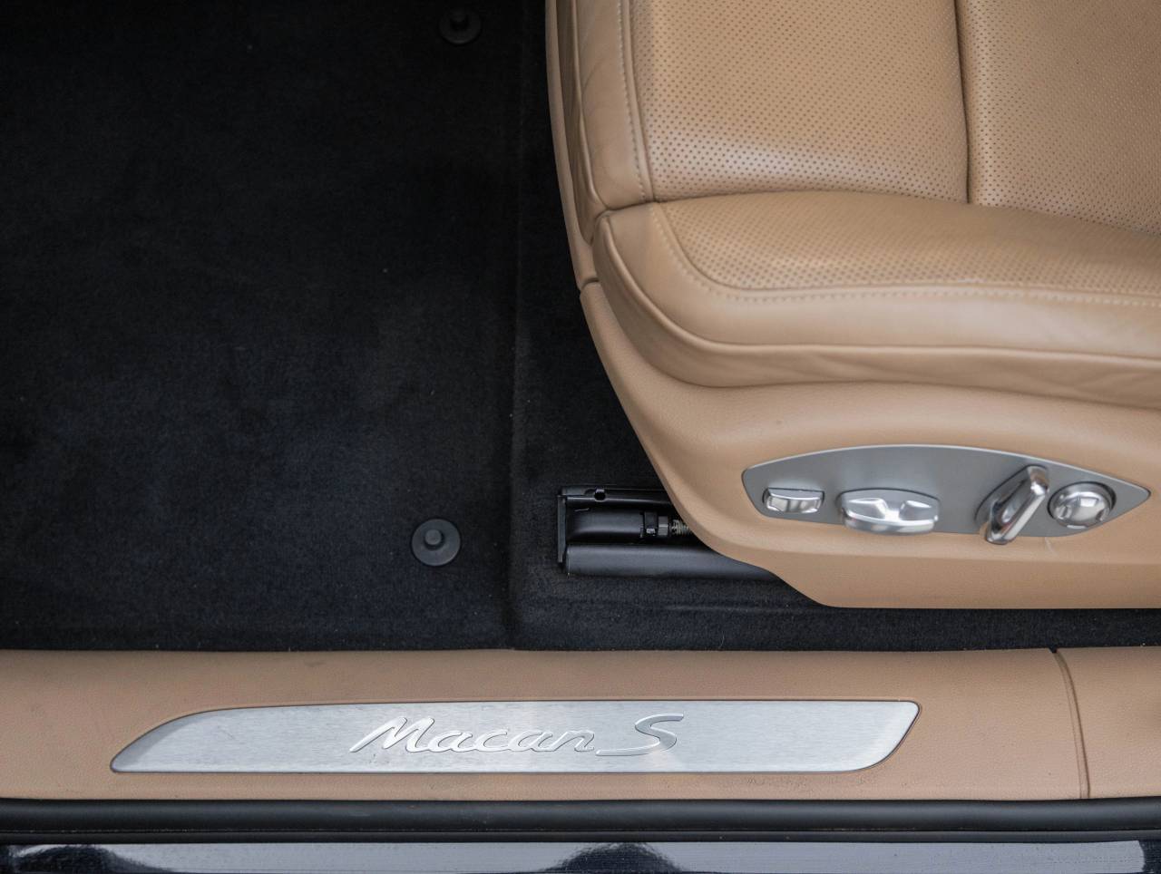 2018 Porsche Macan Macan S