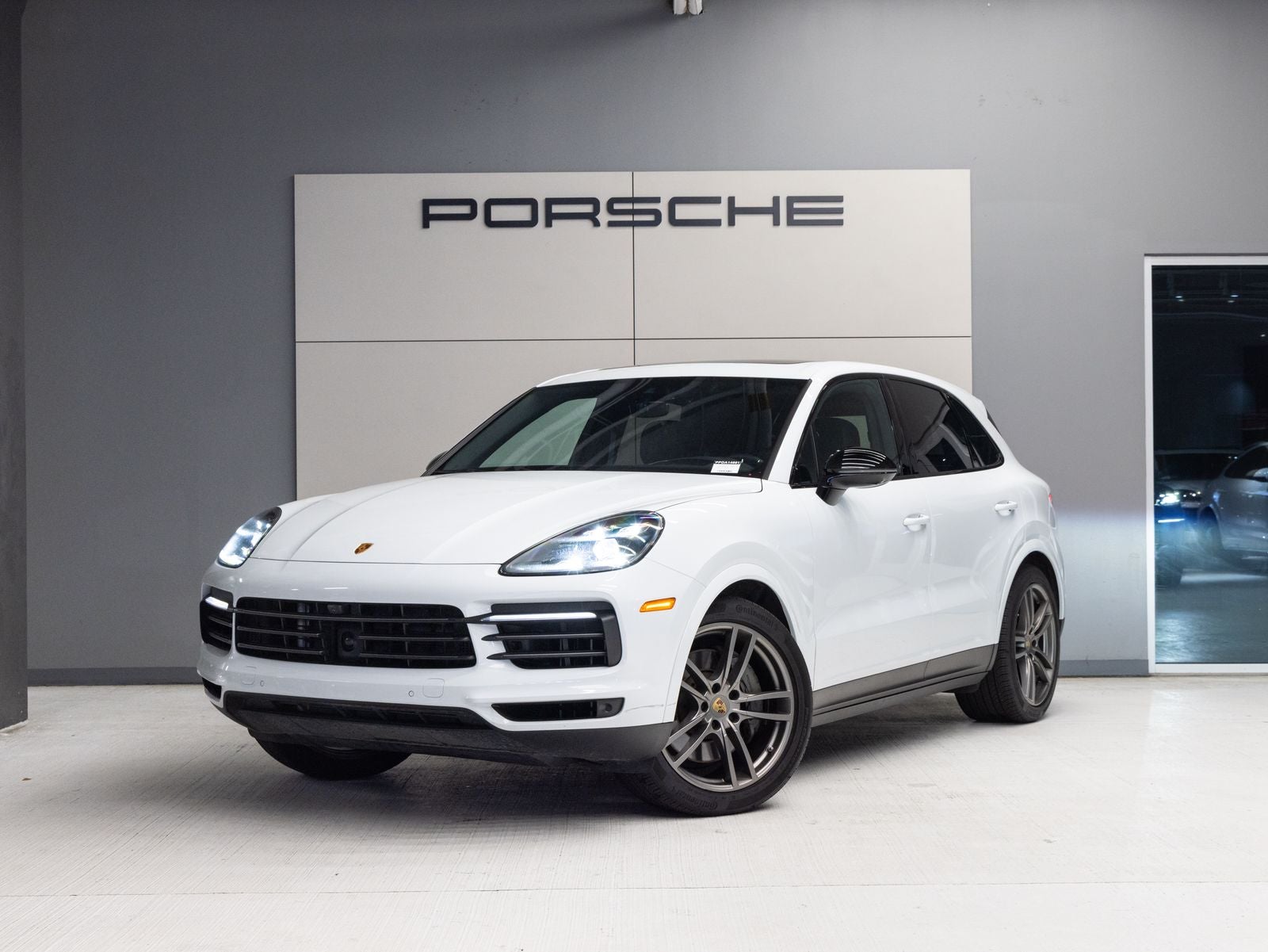 2023 Porsche Cayenne S Platinum Edition