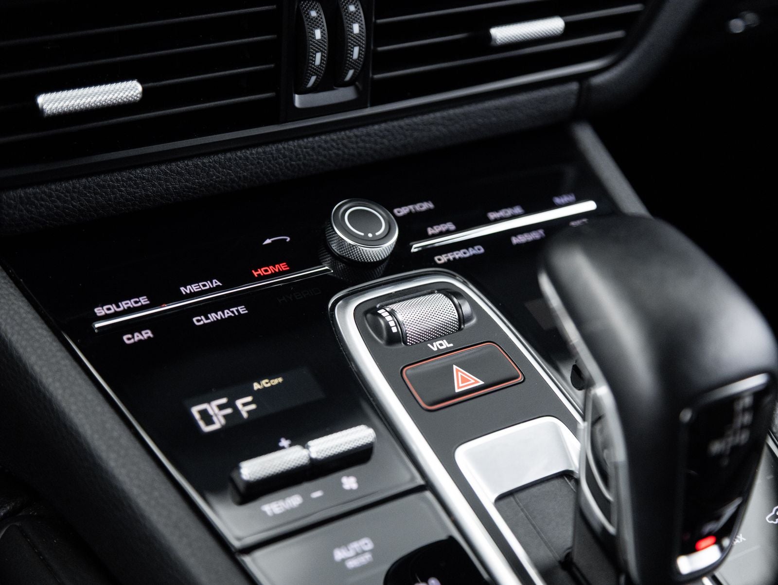 2023 Porsche Cayenne S Platinum Edition