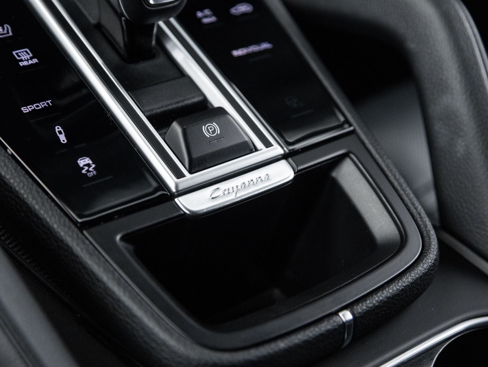 2023 Porsche Cayenne S Platinum Edition