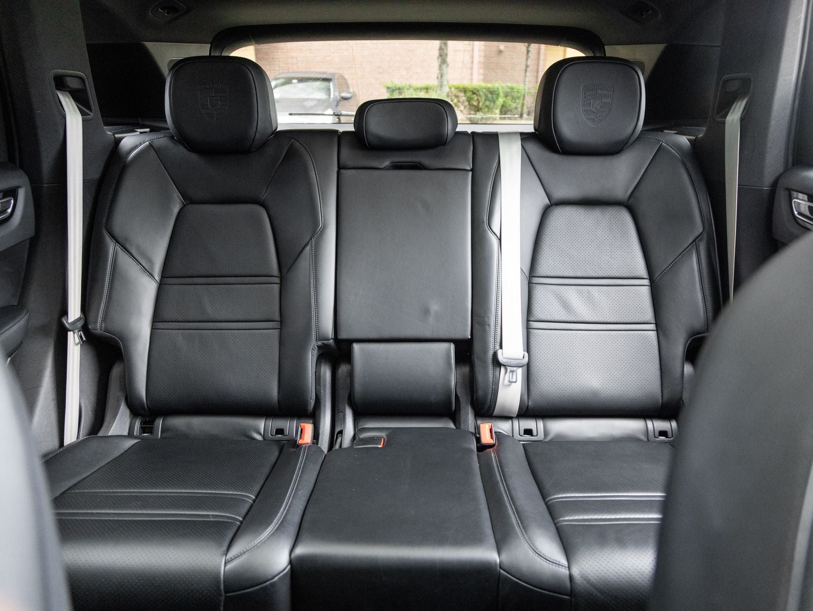 2023 Porsche Cayenne S Platinum Edition