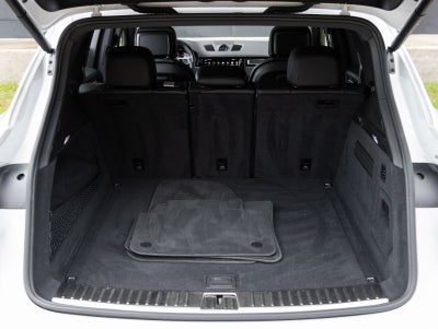 2023 Porsche Cayenne S Platinum Edition