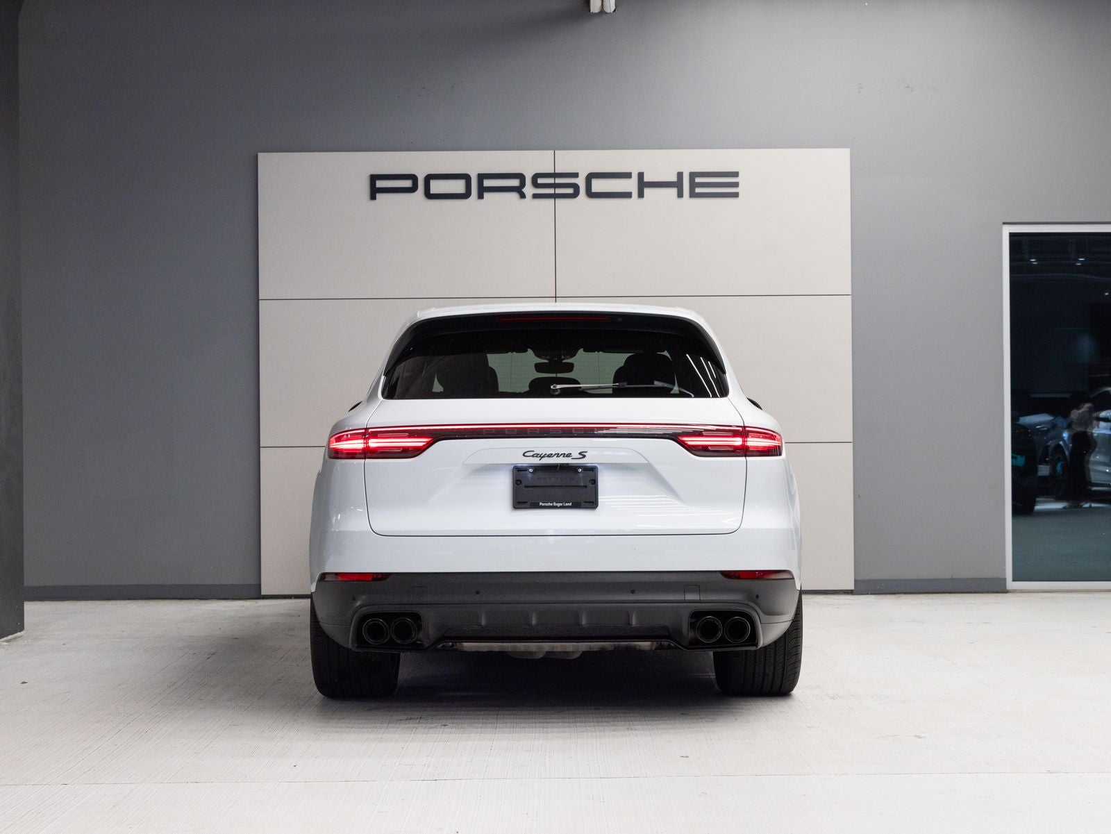 2023 Porsche Cayenne S Platinum Edition