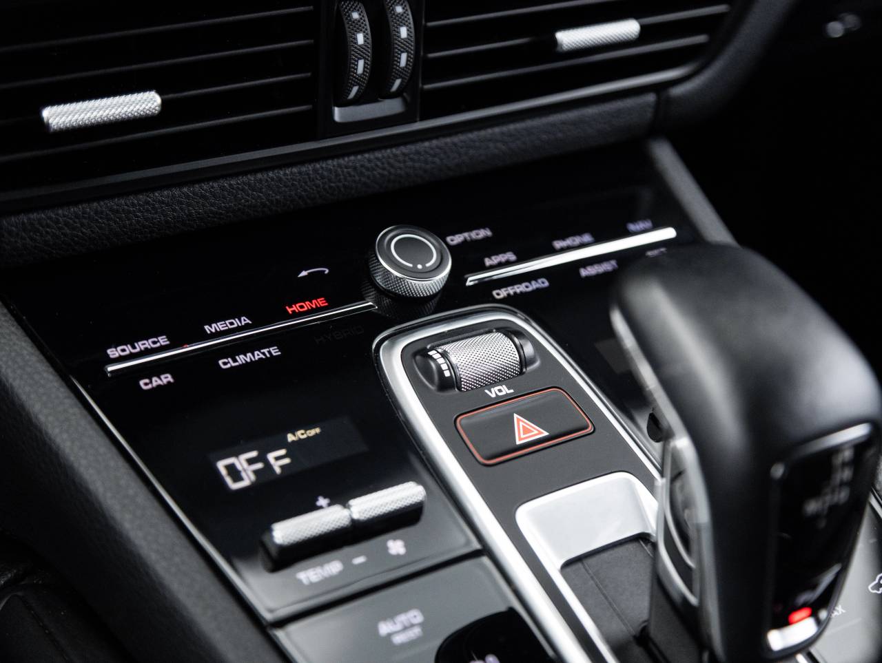 2023 Porsche Cayenne S Platinum Edition