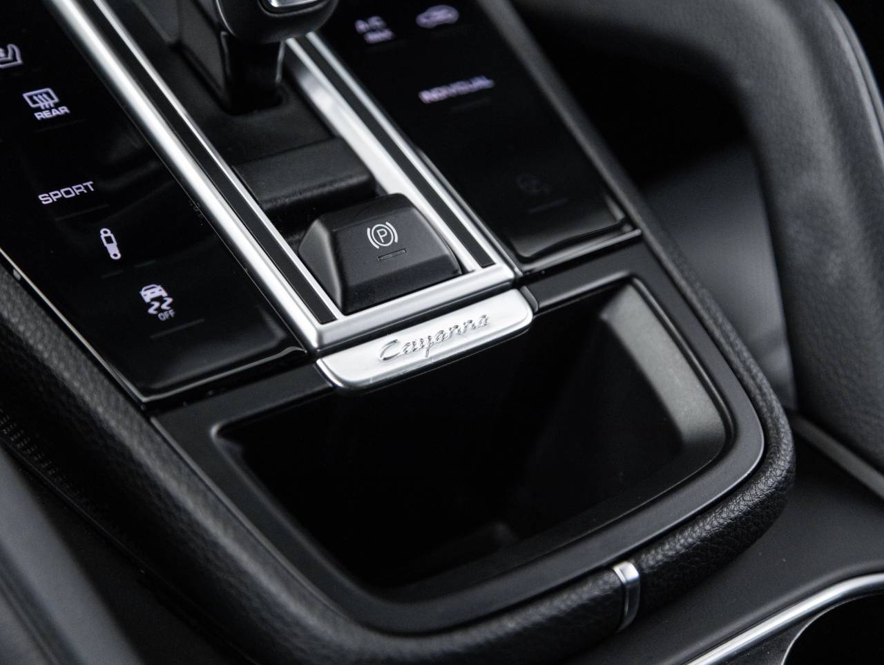 2023 Porsche Cayenne S Platinum Edition