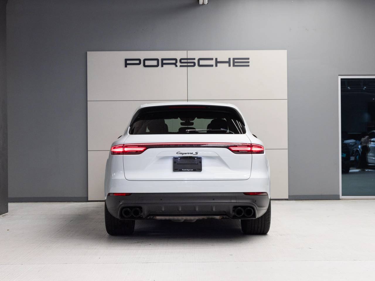 2023 Porsche Cayenne S Platinum Edition