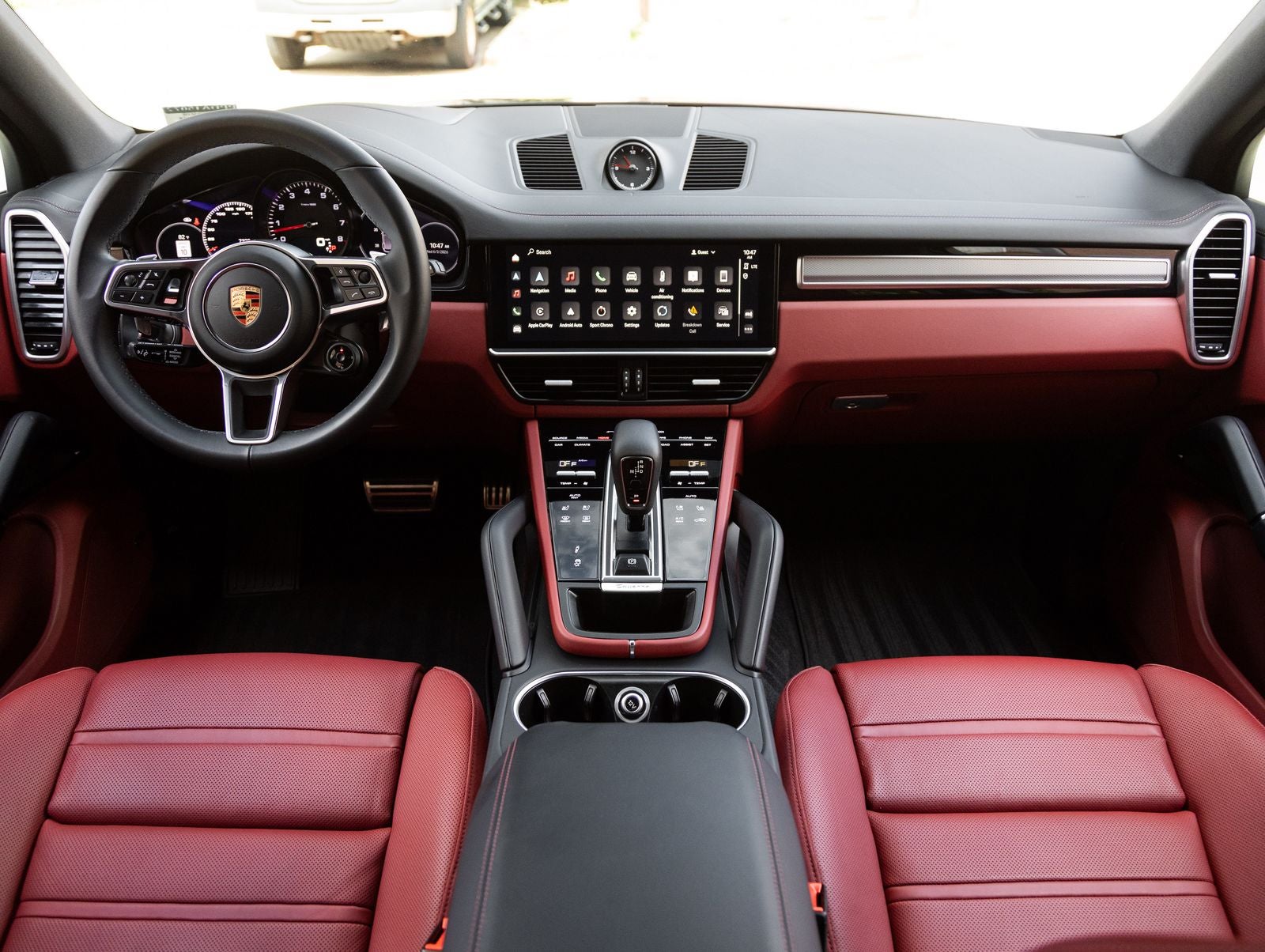 2023 Porsche Cayenne S Platinum Edition