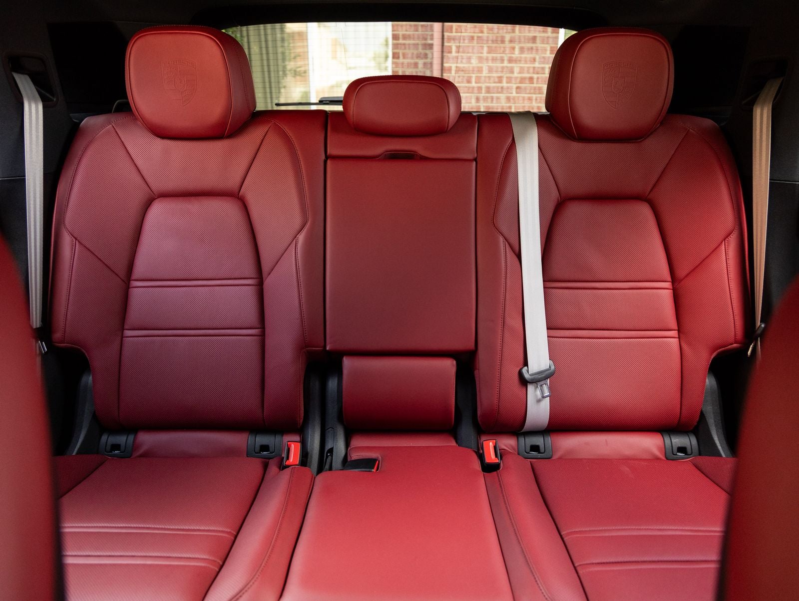 2023 Porsche Cayenne S Platinum Edition
