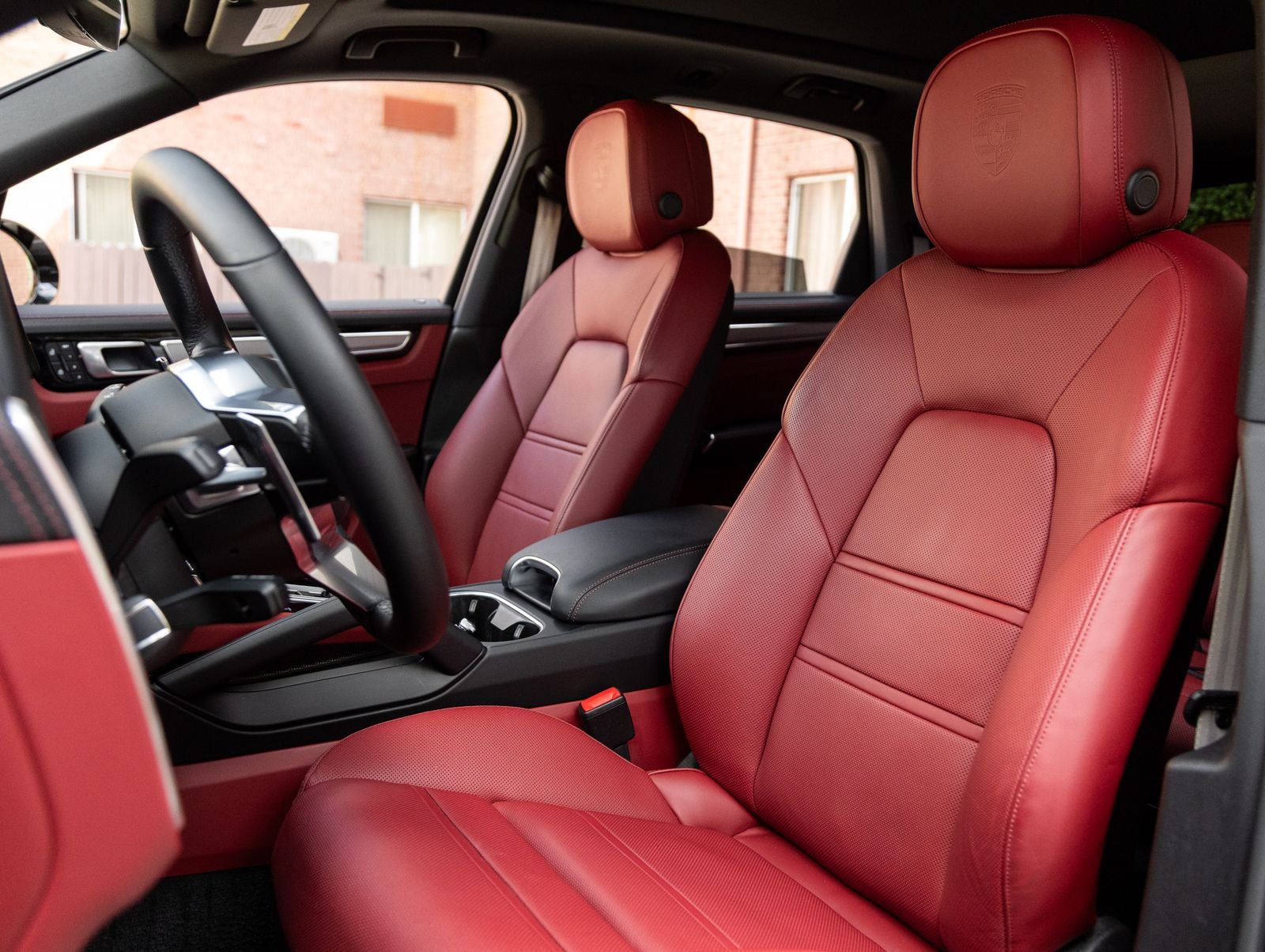 2023 Porsche Cayenne S Platinum Edition