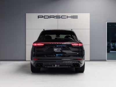2023 Porsche Cayenne S Platinum Edition
