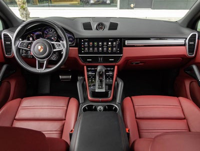 2023 Porsche Cayenne S Platinum Edition