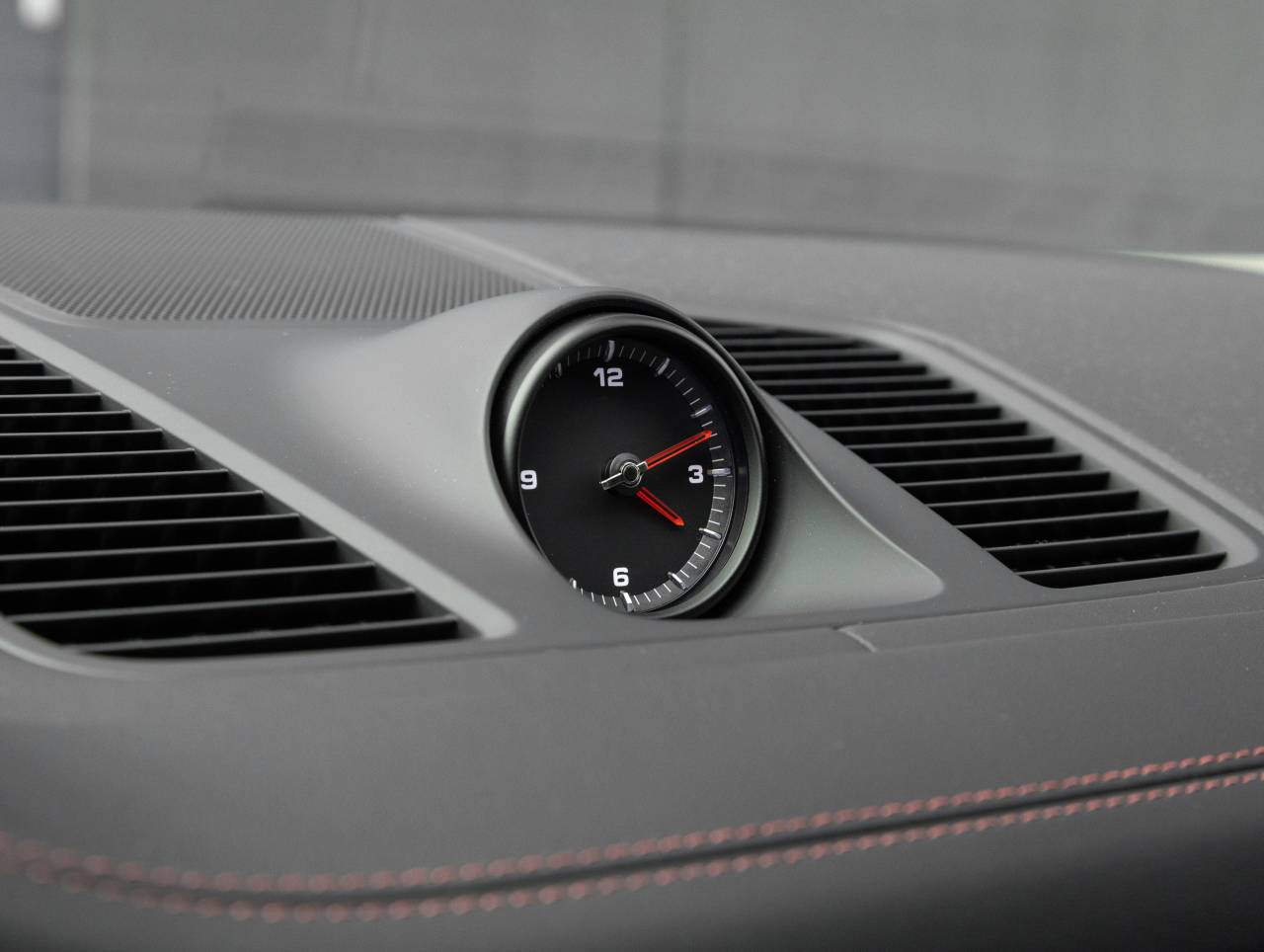 2023 Porsche Cayenne S Platinum Edition