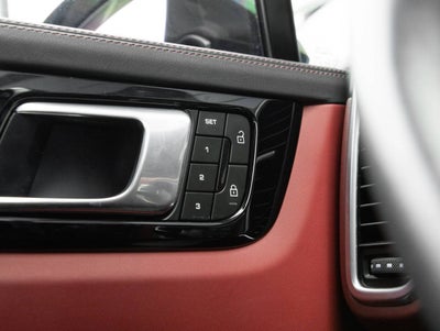 2023 Porsche Cayenne S Platinum Edition