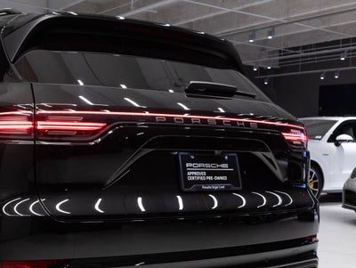 2023 Porsche Cayenne S Platinum Edition