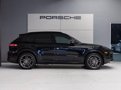 2023 Porsche Cayenne S Platinum Edition