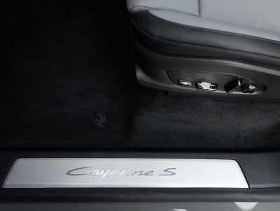 2026 Porsche Cayenne Cayenne S Electric