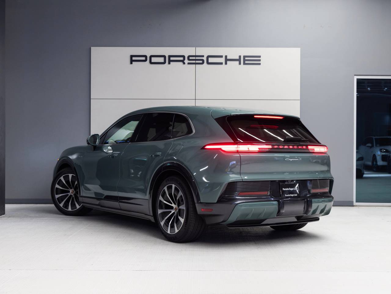 2026 Porsche Cayenne Cayenne S Electric