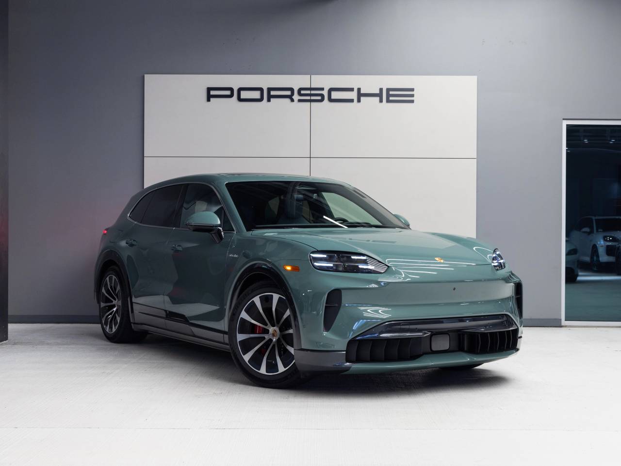 2026 Porsche Cayenne Cayenne S Electric