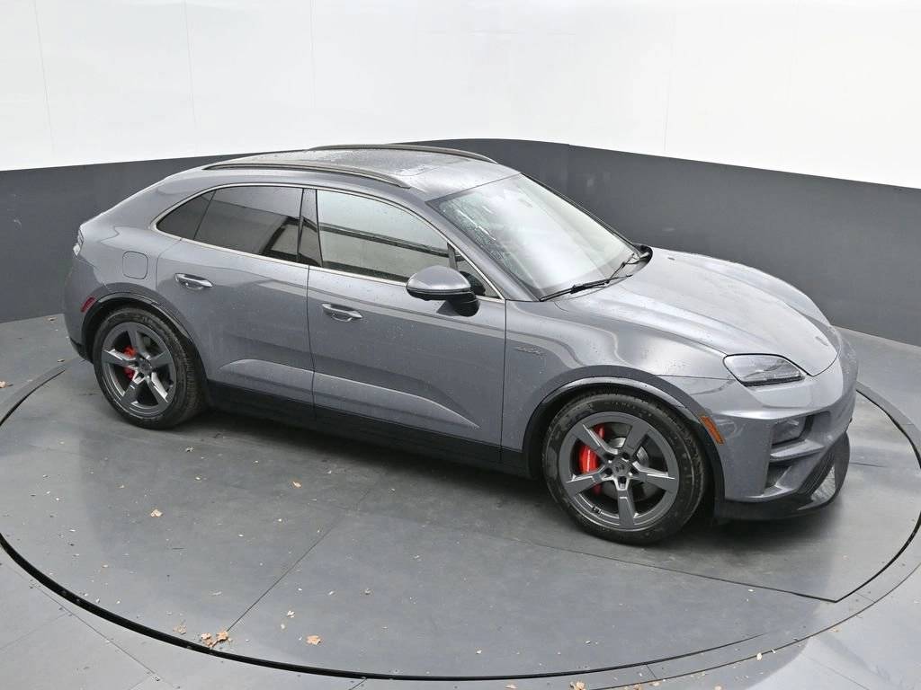 2025 Porsche Macan Turbo Electric