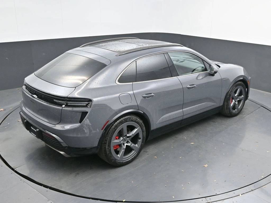 2025 Porsche Macan Turbo Electric