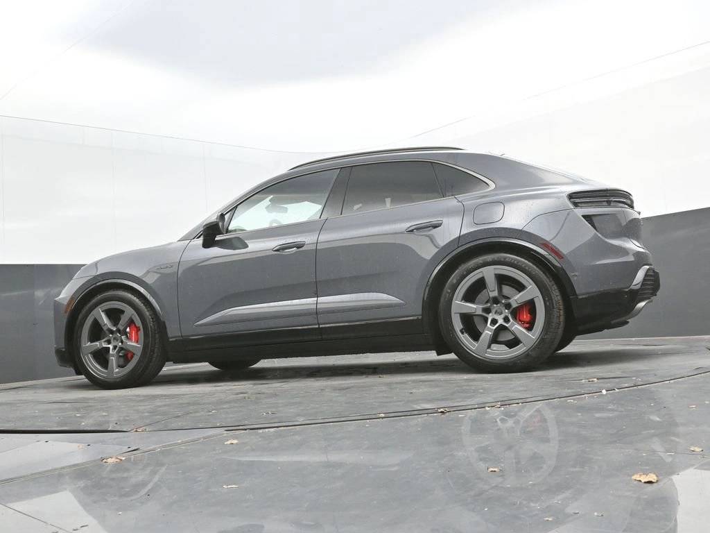 2025 Porsche Macan Turbo Electric
