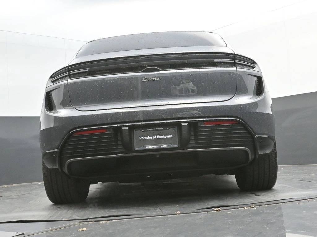2025 Porsche Macan Turbo Electric