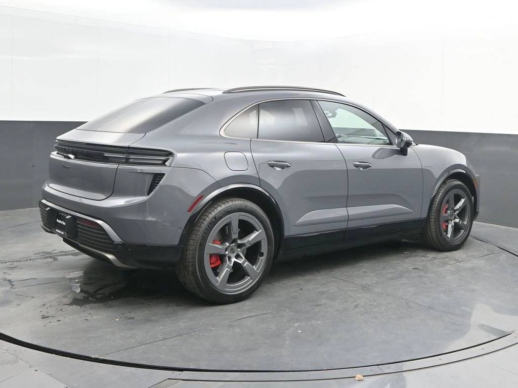 2025 Porsche Macan Turbo Electric