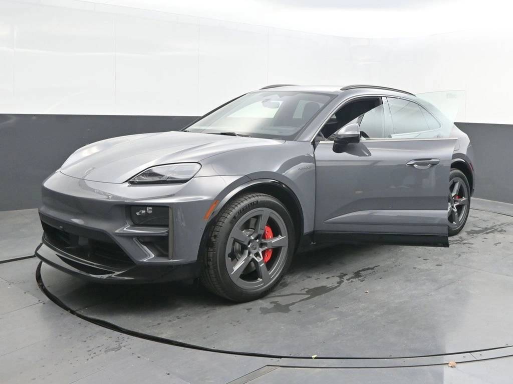 2025 Porsche Macan Turbo Electric
