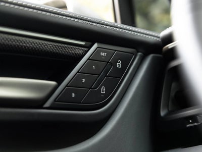 2024 Porsche Macan Macan Turbo