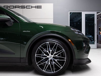 2025 Porsche Macan Macan Electric