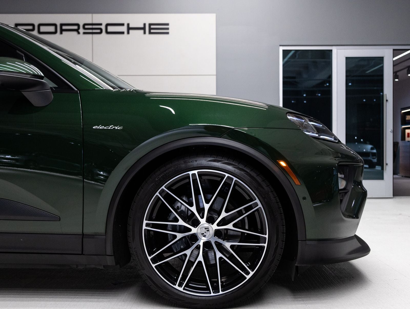 2025 Porsche Macan Macan Electric