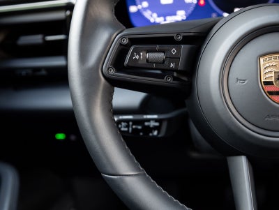 2025 Porsche Macan Macan Electric