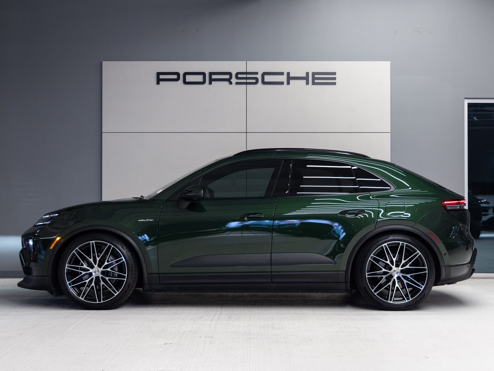 2025 Porsche Macan Macan Electric